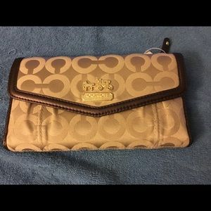 NWOT Coach Wallet w/ Checkbook
